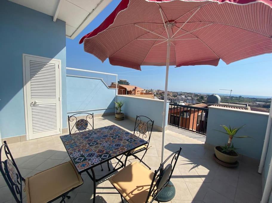 La Terrazza Di Mariel Apartment ปาคีโน ภายนอก รูปภาพ